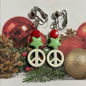GORGEOUS Kids Clip On Peace Sign Christmas Beaded Earrings